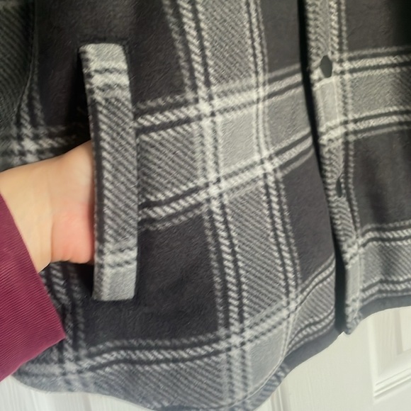Voyager flannel button down - Picture 3 of 6